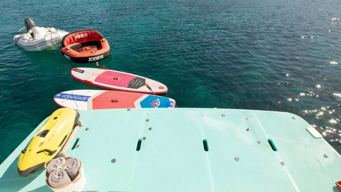 2016 Absolute Navetta 58