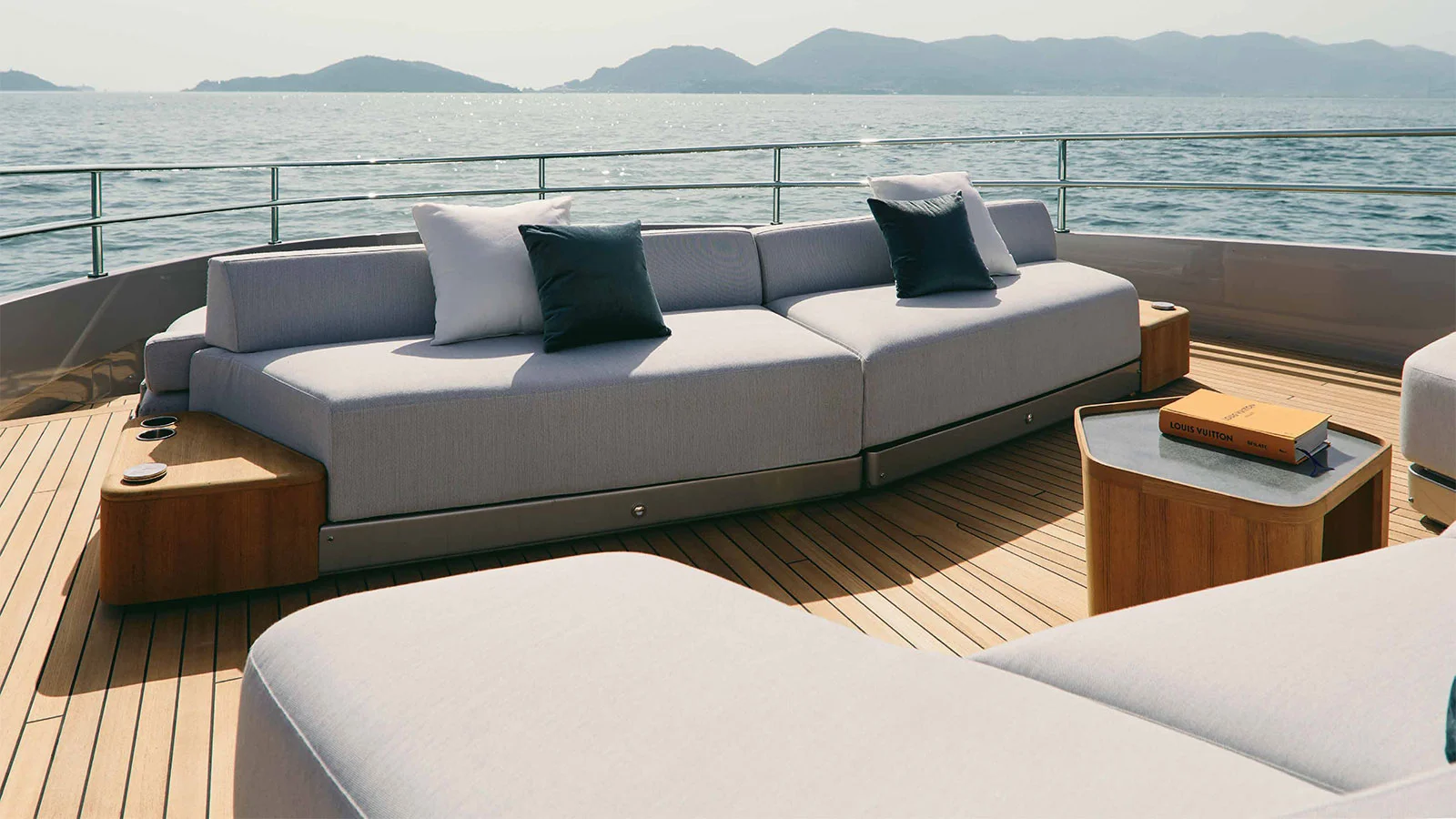 2023 Azimut Magellano 30M