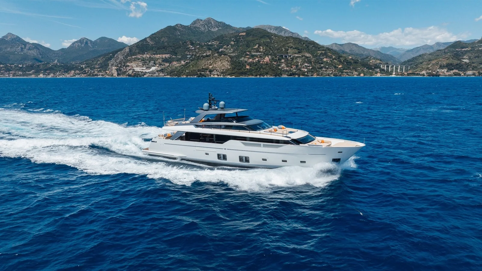 2022 Sanlorenzo SL106A