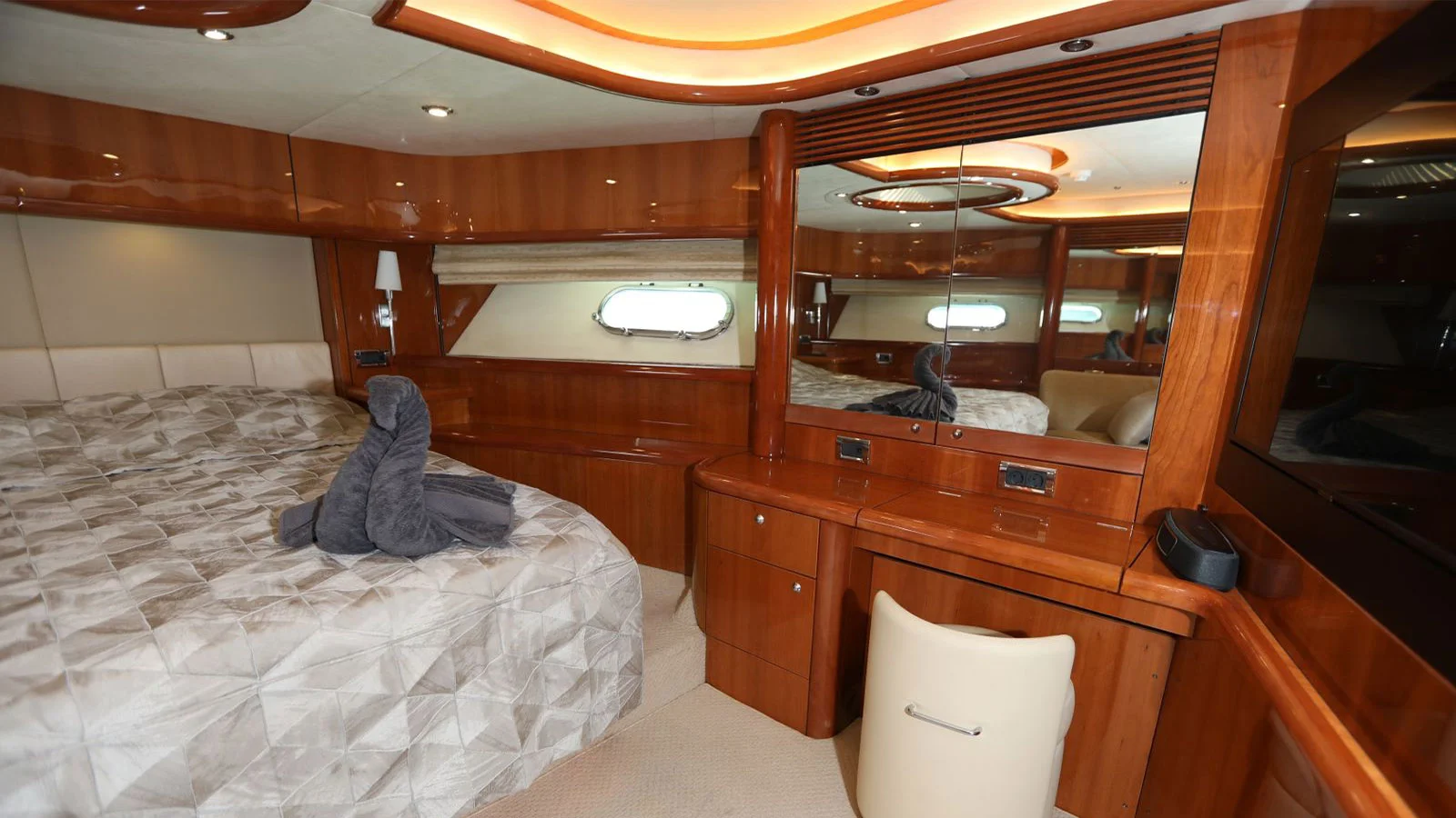 2006 Sunseeker 82 Yacht