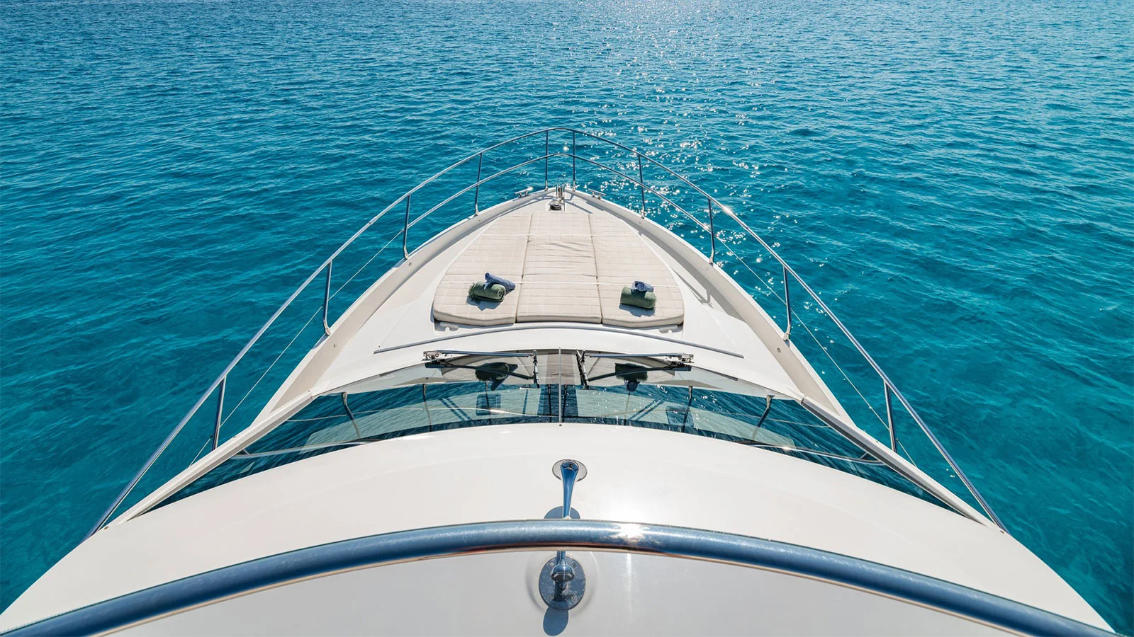 2017 Absolute 52 Fly