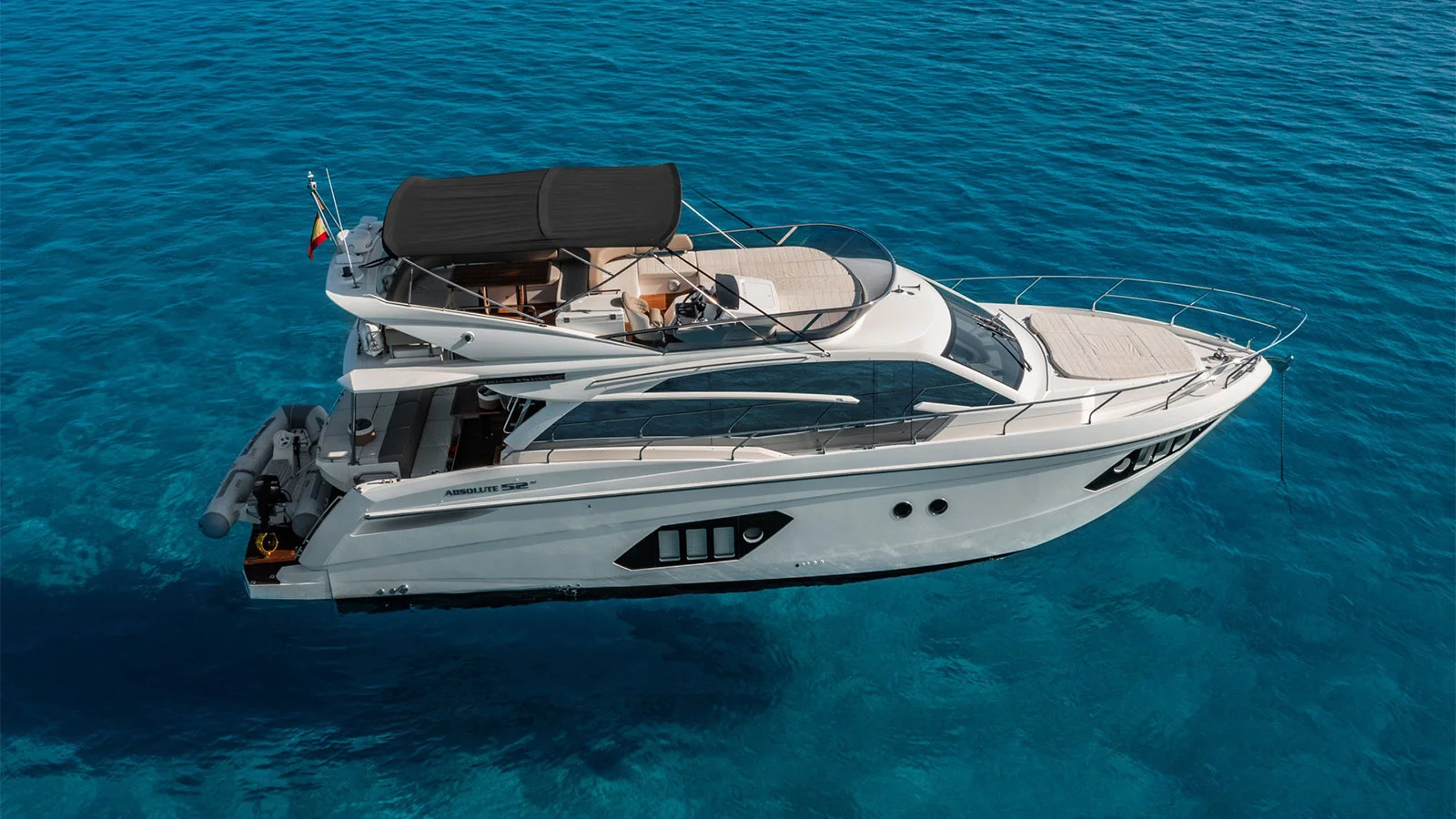 2017 Absolute 52 Fly