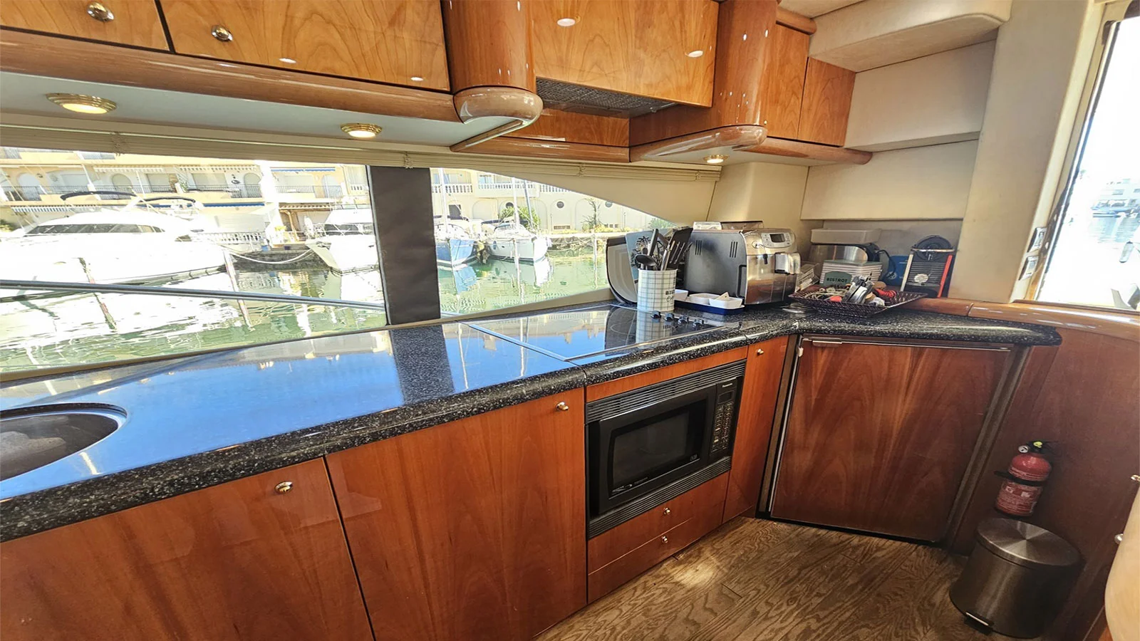 2001 Sunseeker Manhattan 74