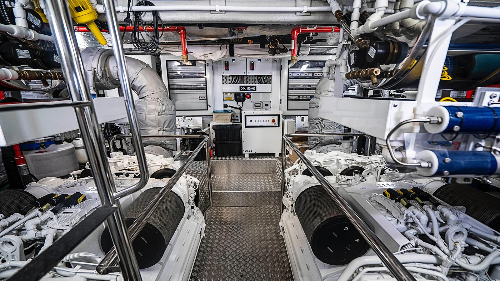 2017 Sunseeker 95 Yacht