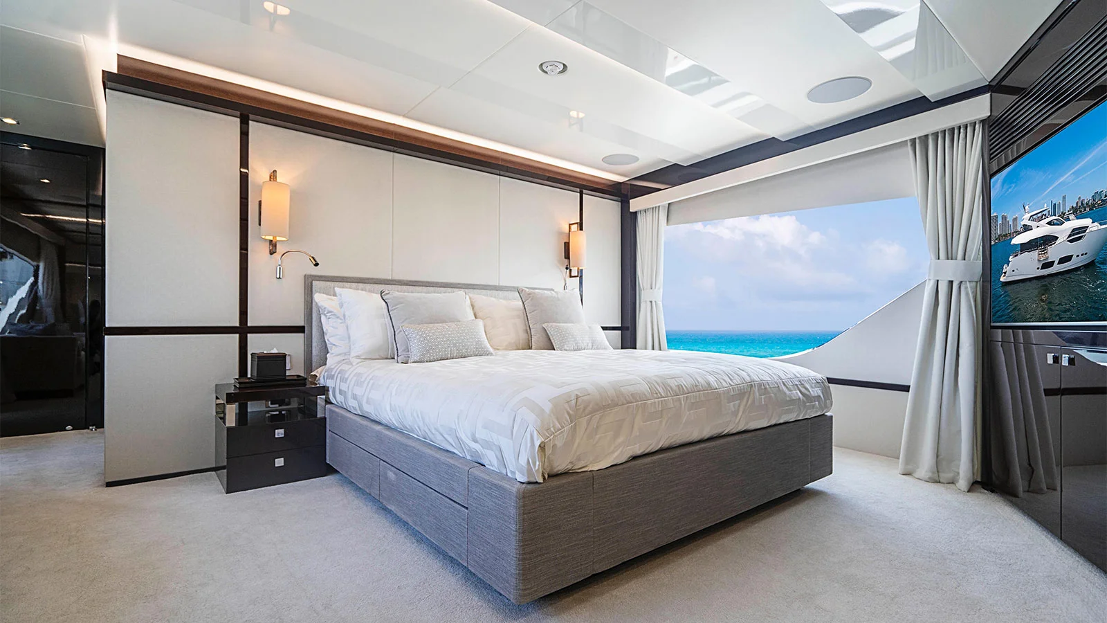 2017 Sunseeker 95 Yacht