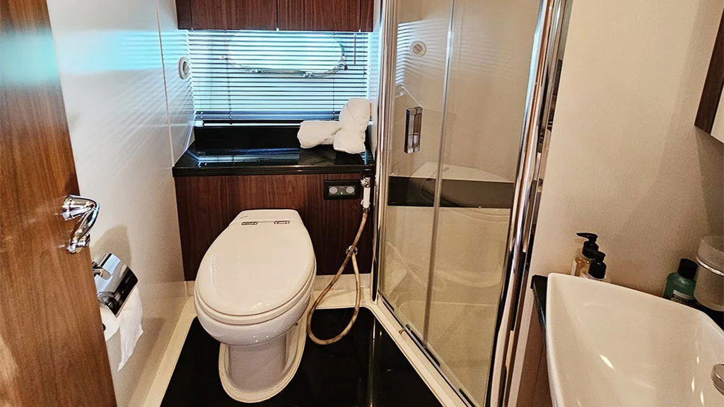 2009 Sunseeker Manhattan 70