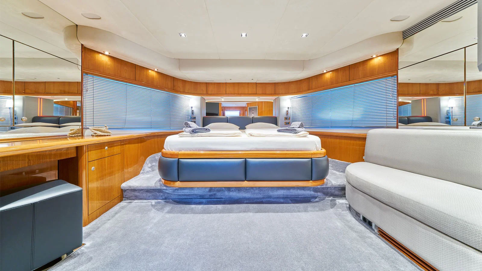 2004 Sunseeker 94 Yacht