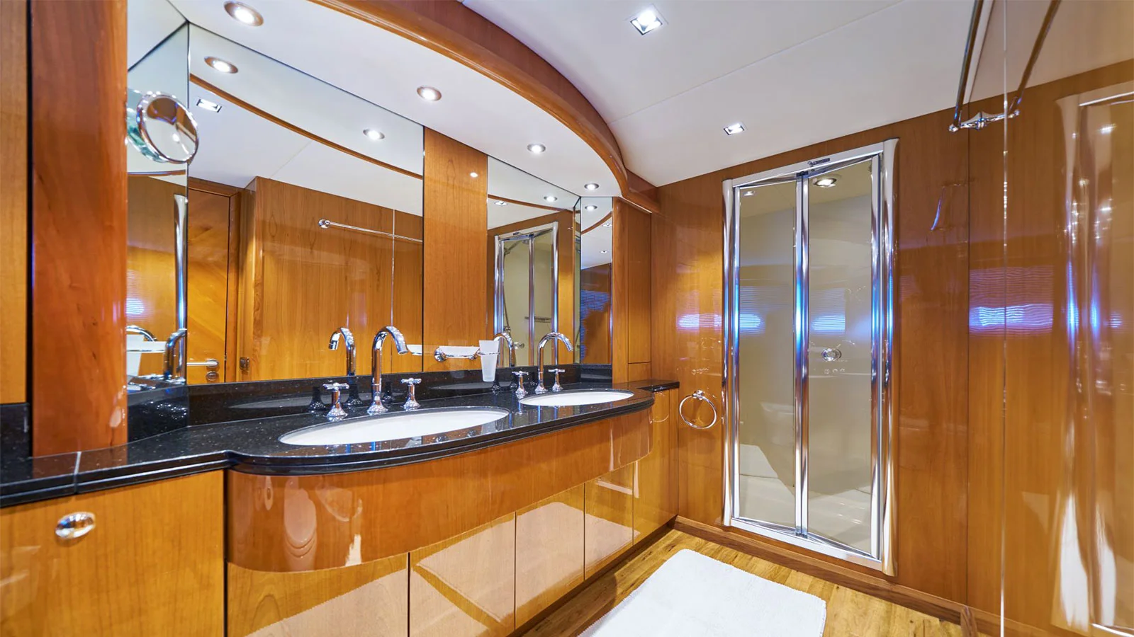 2004 Sunseeker 94 Yacht