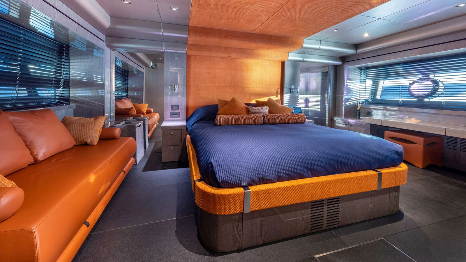 2013 Sunseeker 92 Yacht