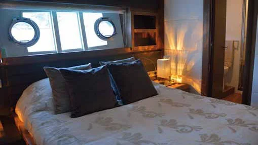 2013 Ferretti 800 HT