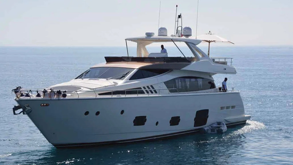 2013 Ferretti 800 HT