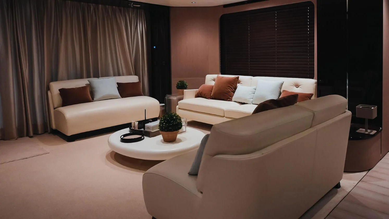 2018 Azimut Grande 27M