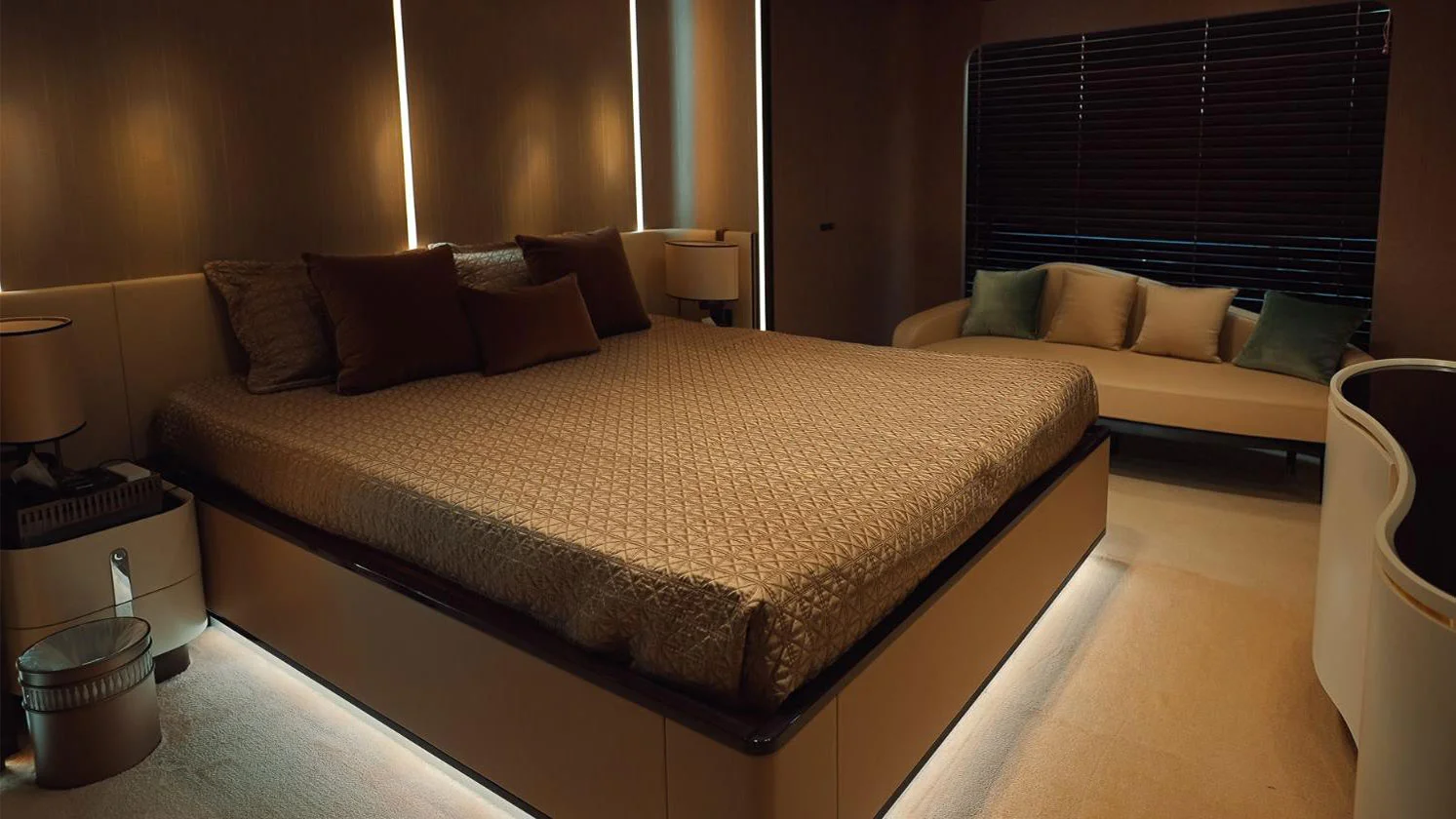 2018 Azimut Grande 27M