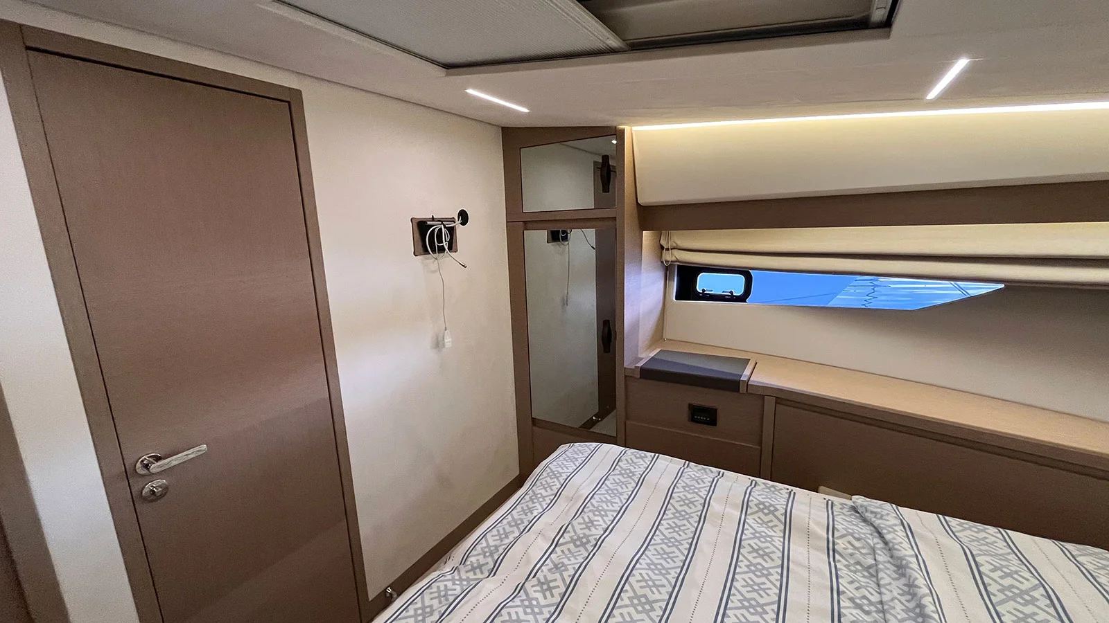 2021 Prestige 520 HT