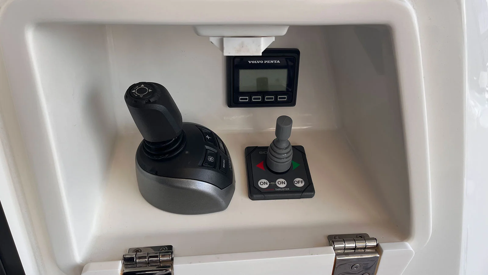 2021 Prestige 520 HT