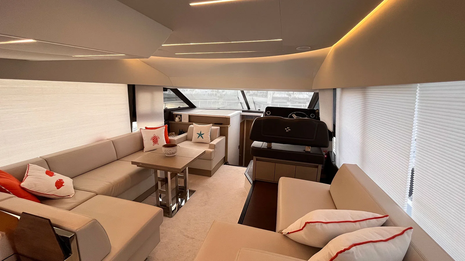 2021 Prestige 520 HT