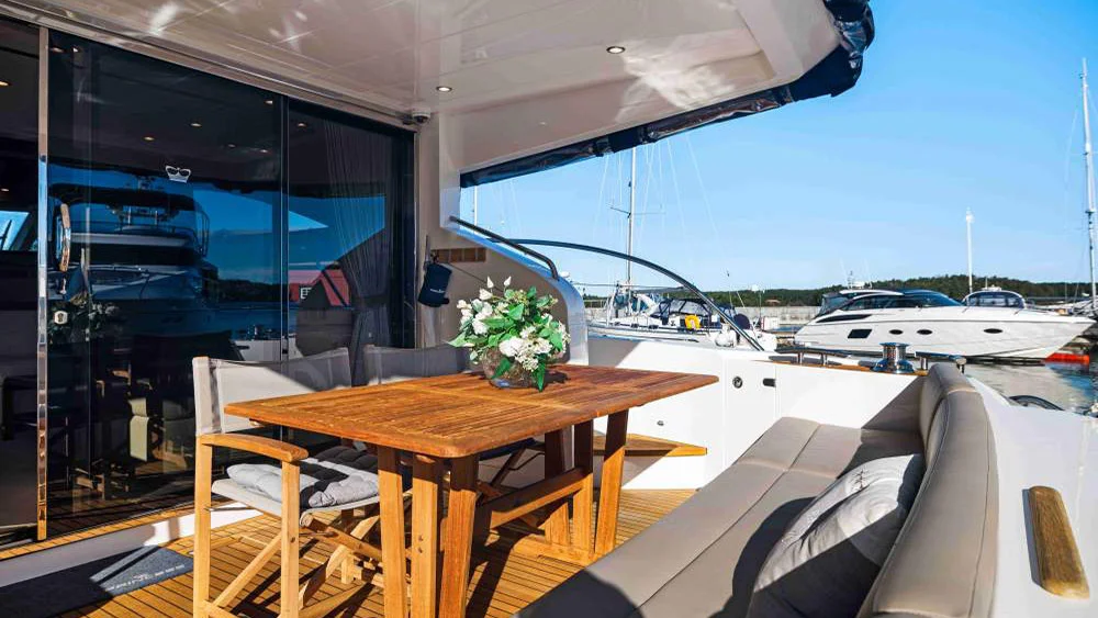 2008 Princess 62 Flybridge