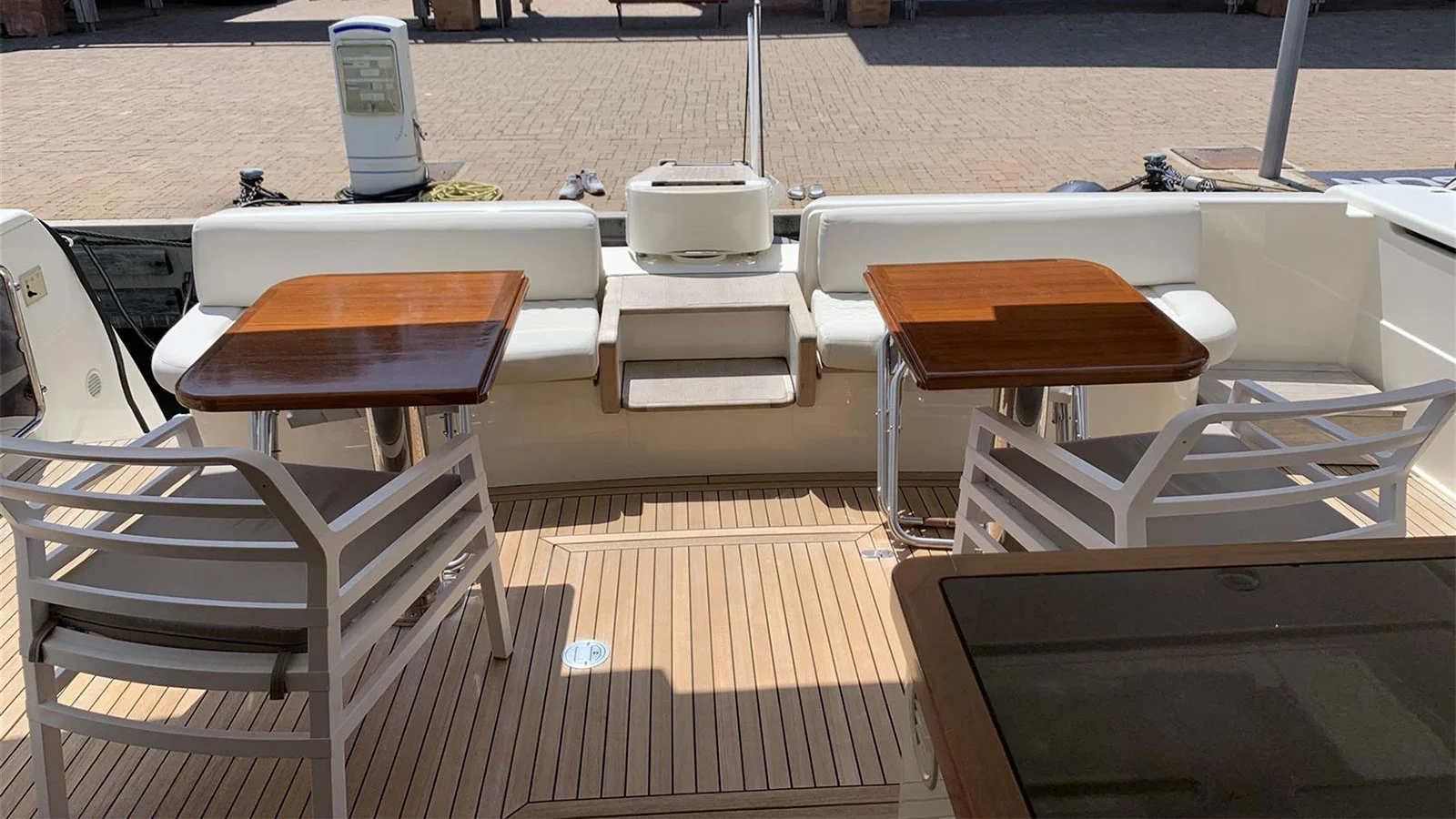 2008 Ferretti 630