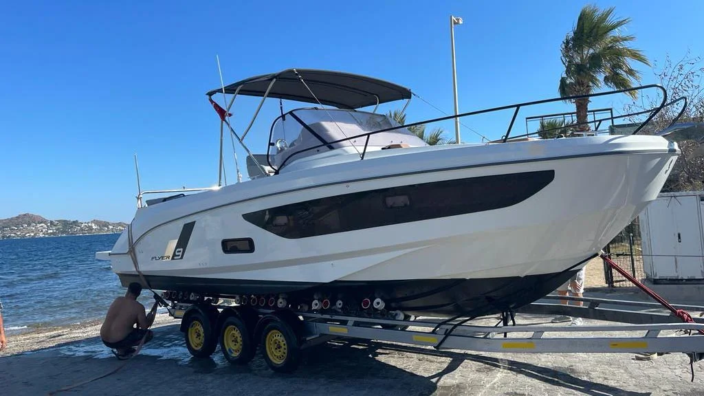 2021 Beneteau Flyer 9 SUNdeck