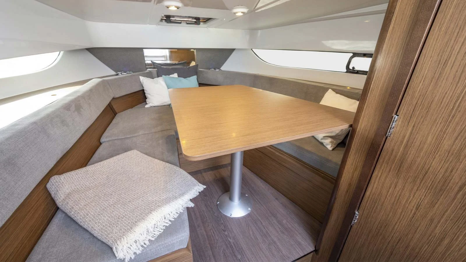 2021 Beneteau Flyer 9 SUNdeck